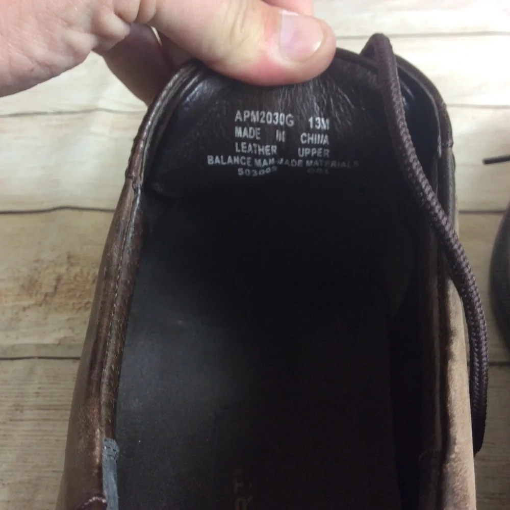 Rockport Oxford brown leather shoes. Size 13